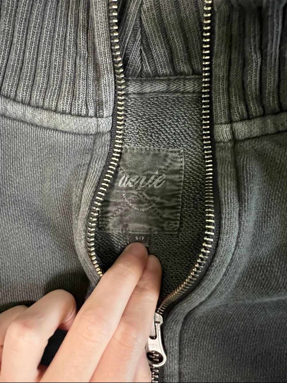 Aerie Sweatshirt - Picture 2 of 3